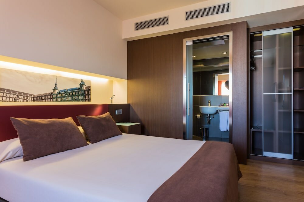 Фото Voco Madrid – Retiro