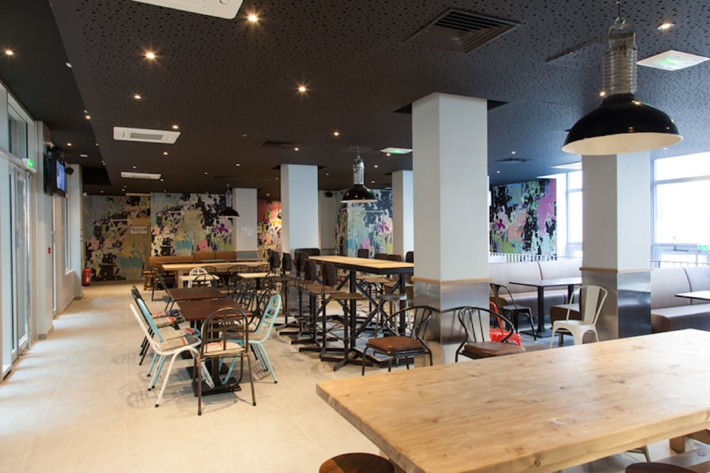 Фото St Christopher's Budget Hotel Paris