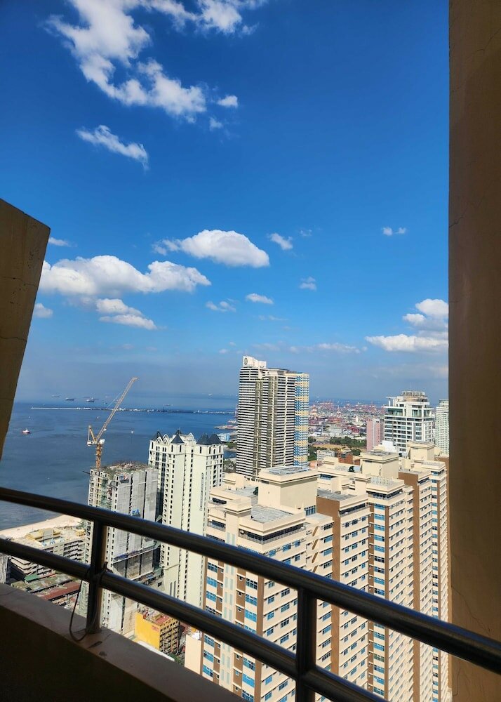 Фото Birch Tower by Rabvie Mhays