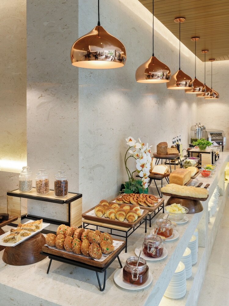 Фото Hotel Thrive A Tropical Courtyard