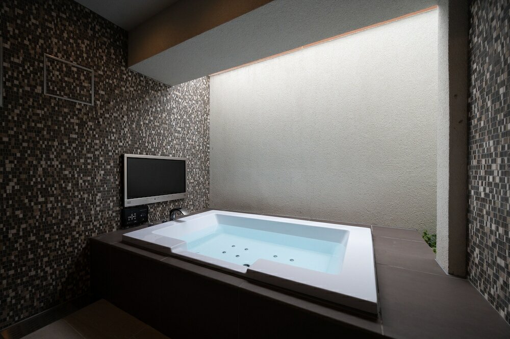 Фото Hotel Bratto Stay