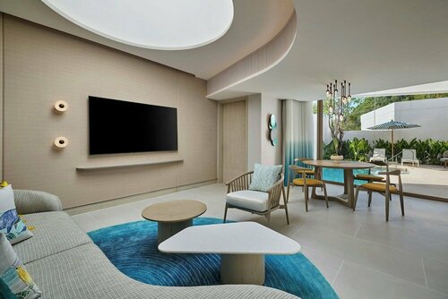 Гостиница Veranda Resort Phuket, Autograph Collection на Пхукете