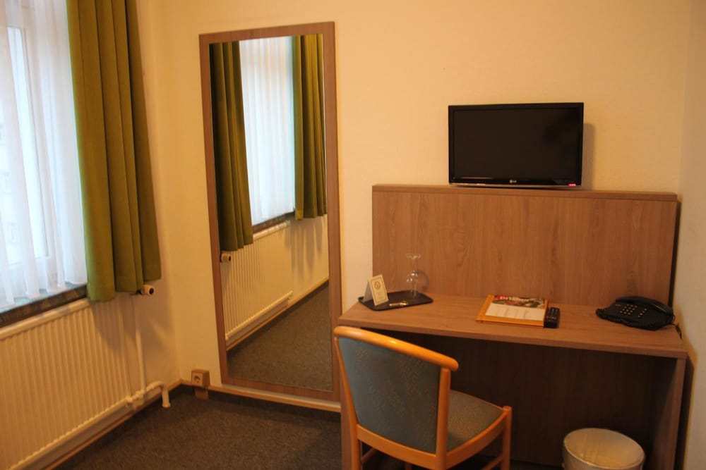 Фото Hotel Sächsischer Hof