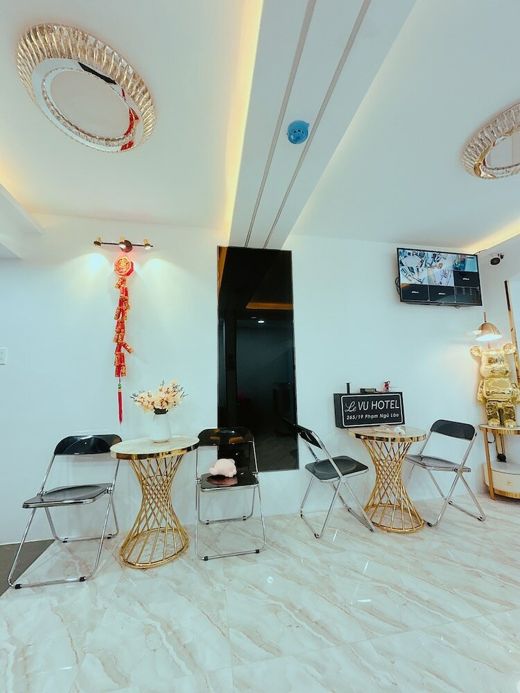 Фото Le Vu Hotel