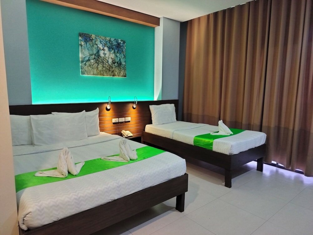 Фото Cres Ebo Mansion Hotel and Bistro