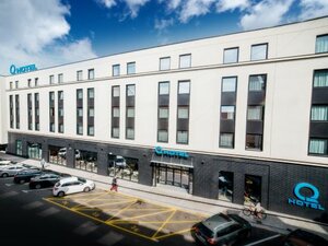 отель Q Hotel Plus Katowice