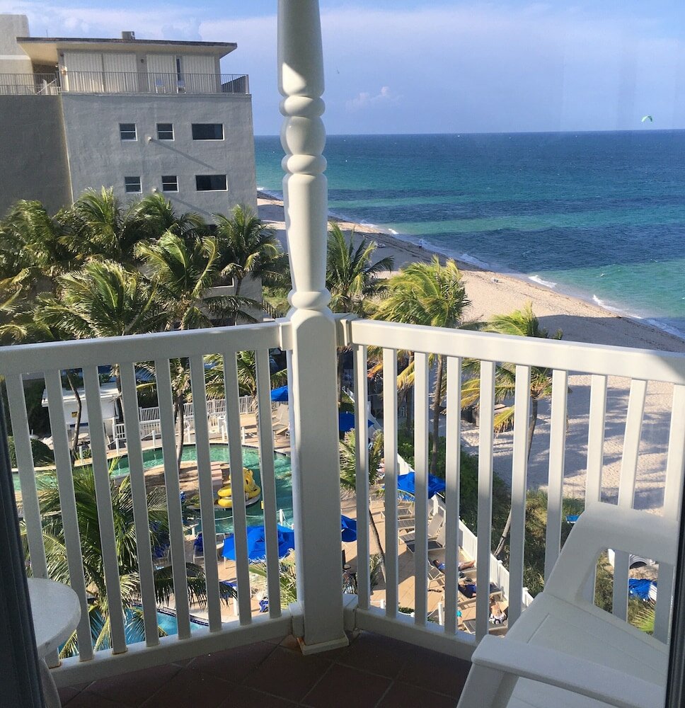 Фото Owner Rentals at Pelican Grand Beach Resort