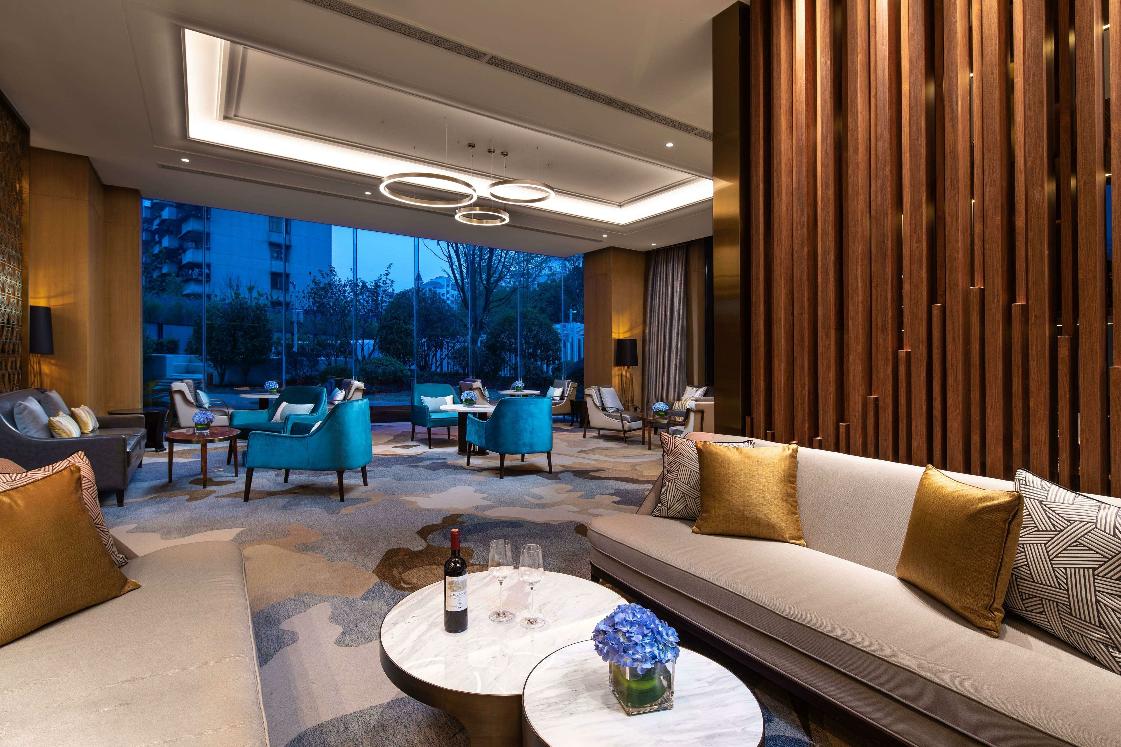 Фото Ramada Plaza Wuhan Huangpi