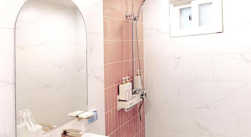 Фото Orbit Cafe & Guesthouse - Hostel