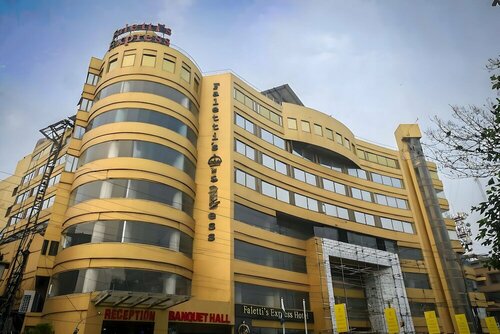 Гостиница Faletti's Express Shimla Hill в Лахоре