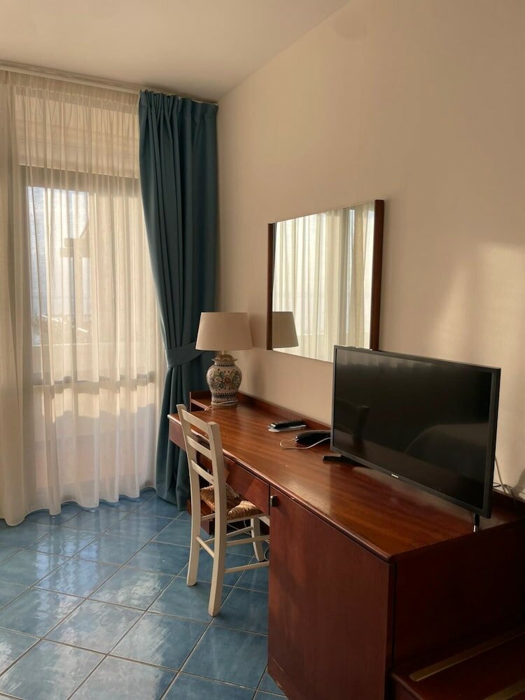 Фото Hotel Puntaquattroventi