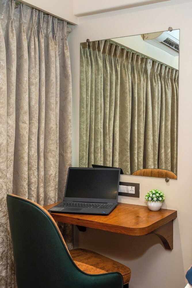 Фото Hotel Kalpana Palace