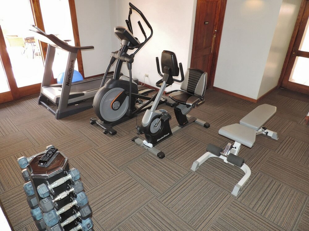 Фото Puunoa Beach Estates, a Destination by Hyatt Residence