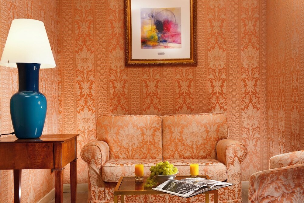 Фото Hotel Pierre Milano