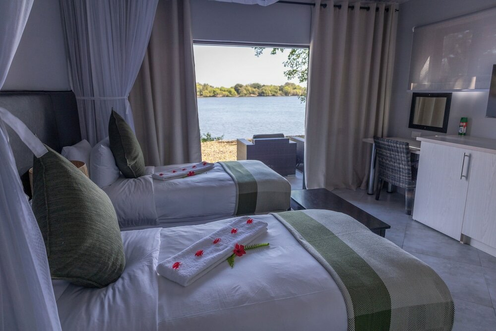 Фото Victoria Falls Waterfront