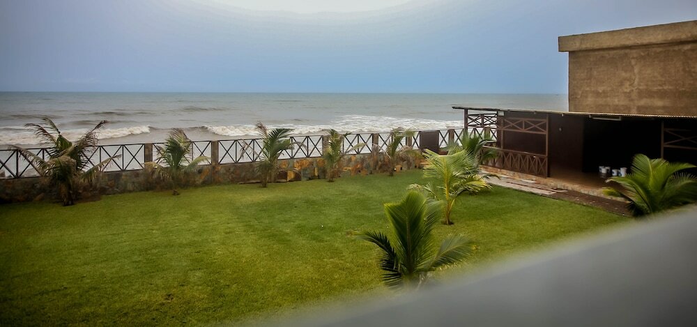 Фото Oceanic Resort