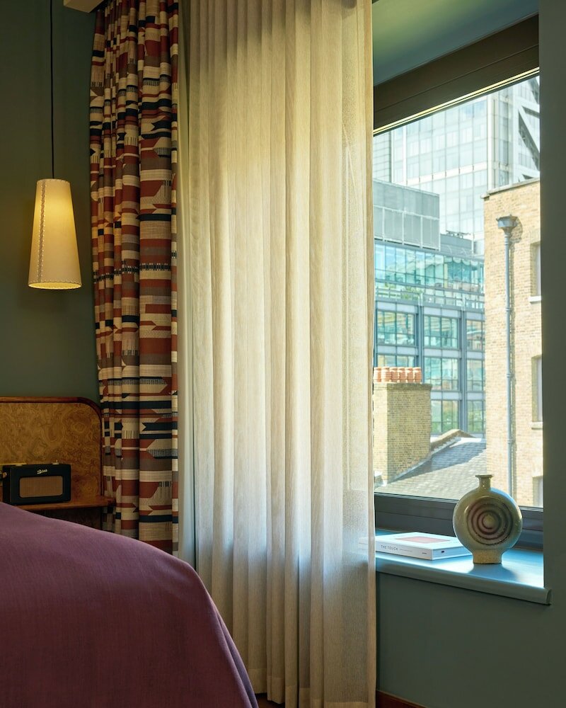 Фото Devonshire Club & Hotel