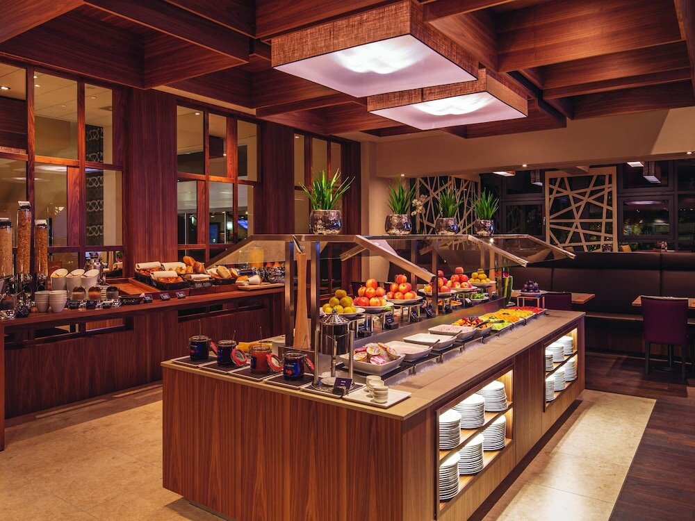 Фото Mövenpick Hotel Zürich Regensdorf