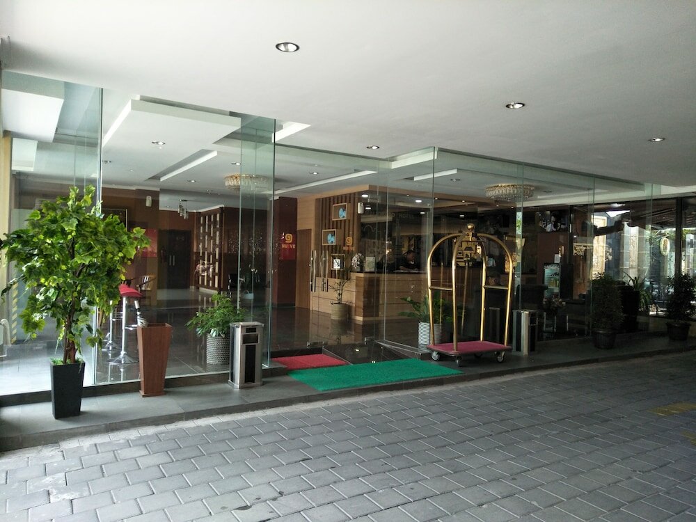 Фото Nueve Jogja Hotel