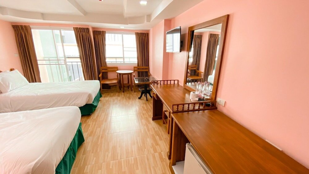 Фото A. A. Pattaya Golden Beach Hotel