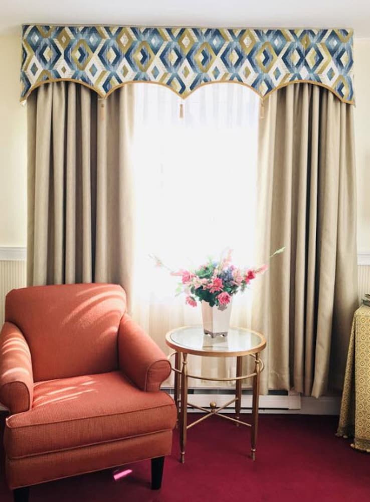 Фото Americas Cup Inn