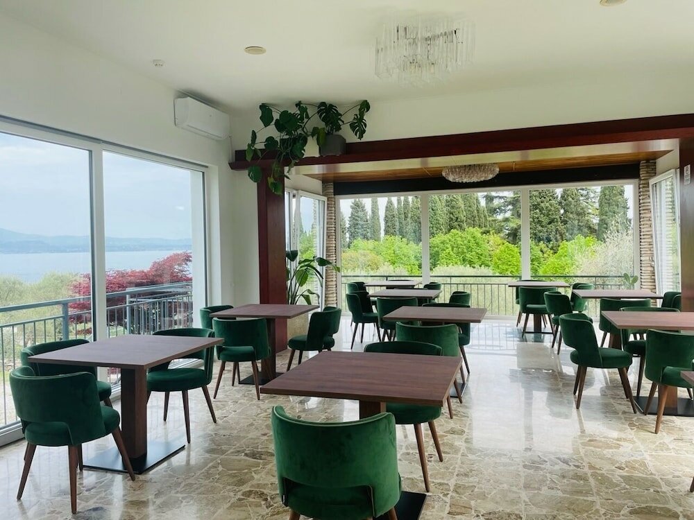 Фото Hotel Mon Repos