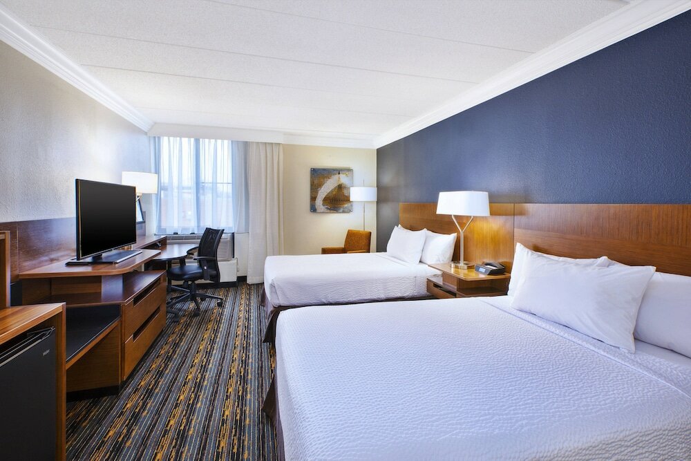 Фото Fairfield by Marriott Inn & Suites Herndon Reston