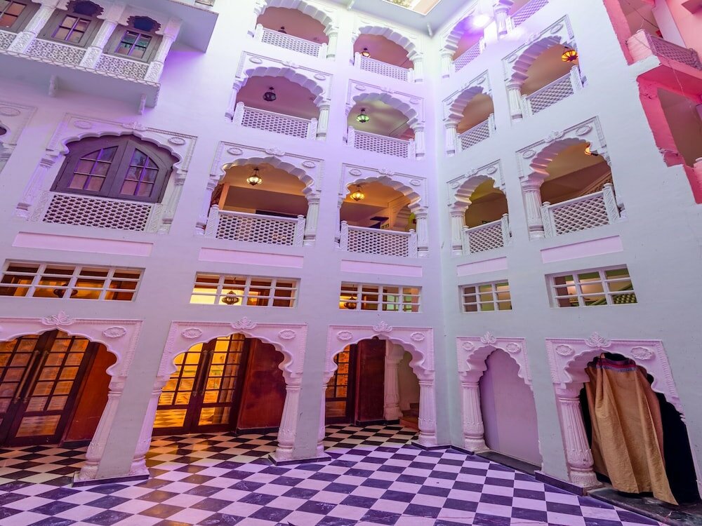 Фото Jyoti Mahal A Heritage Hotel