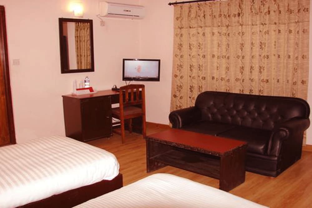 Фото Cascade Hotel