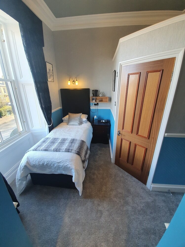 Фото Lauderville Guest House