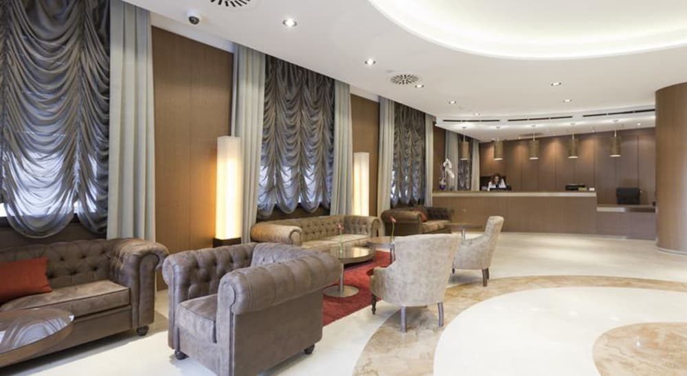 Фото Hotel Reina Cristina