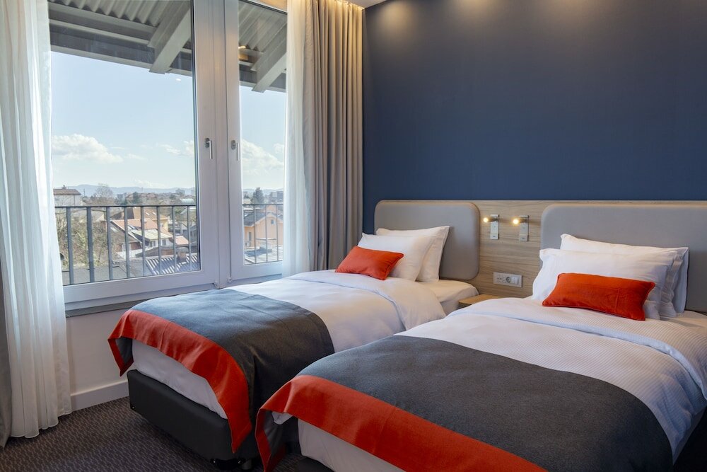 Фото Holiday Inn Express Ljubljana