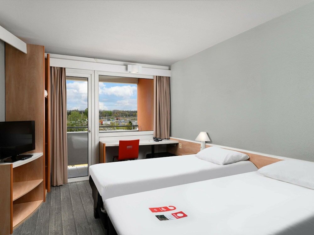 Фото Ibis Budapest Citysouth