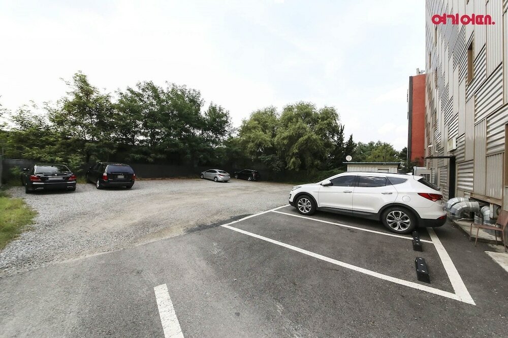 Фото Yongin Army Boutique