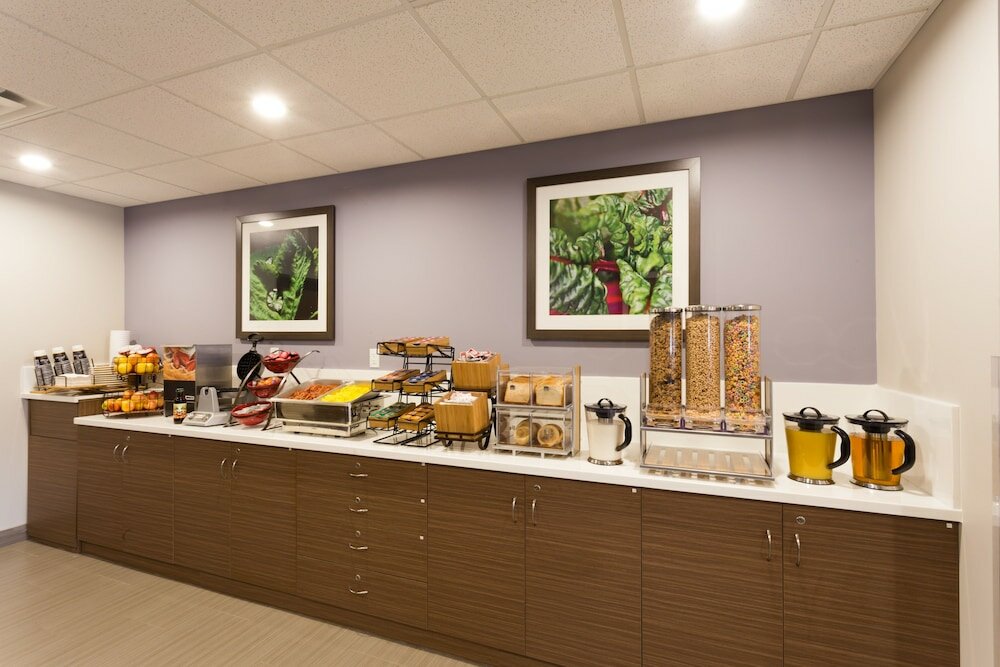 Фото Microtel Inn & Suites by Wyndham Fort Mcmurray