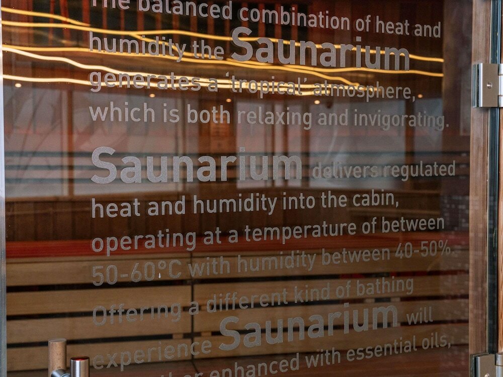 Фото Novotel London Canary Wharf