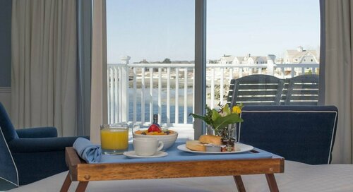 Внешний вид отеля The Breakwater Inn and SPA в Кеннебанкпорте, фото 2