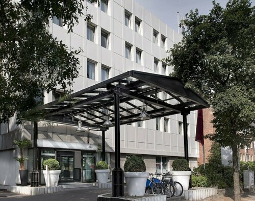 Гостиница Park Hotel Hamburg Arena в Гамбурге