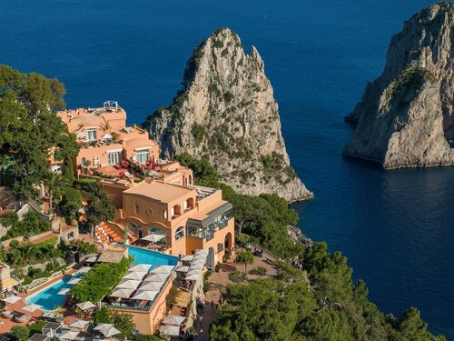 Внешний вид отеля Hotel Punta Tragara в Капрях, фото 3