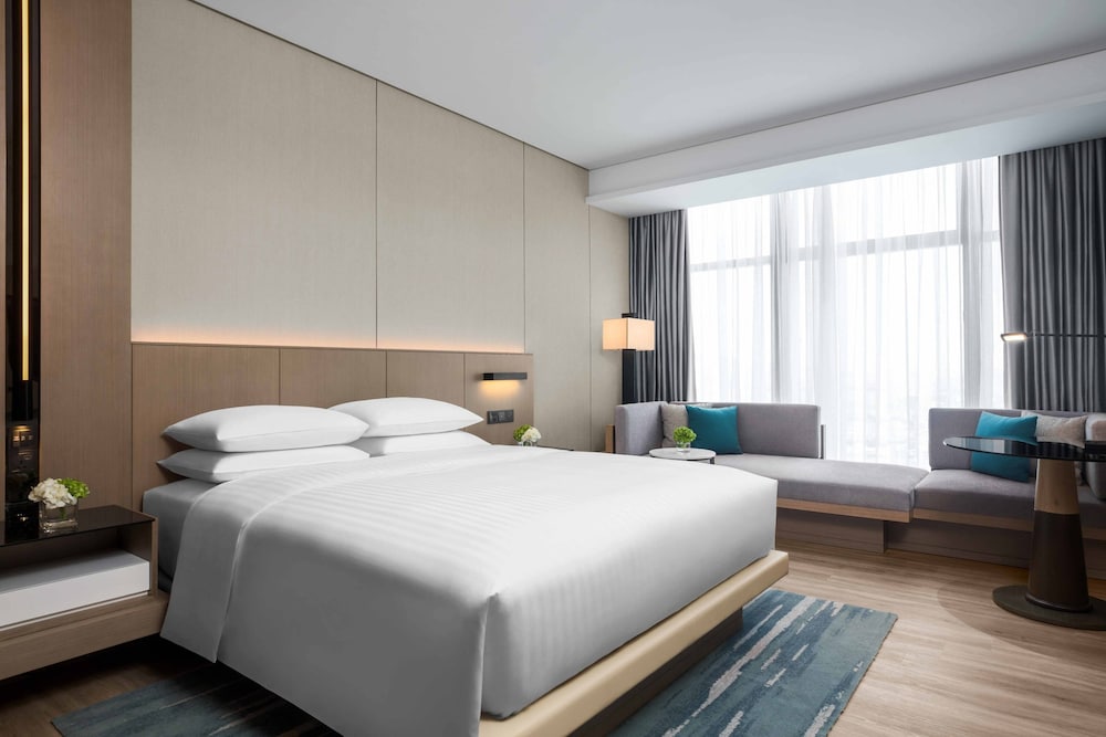 Фото Courtyard by Marriott Shenzhen Bao'an