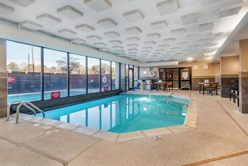 Фото Drury Inn & Suites Atlanta Airport