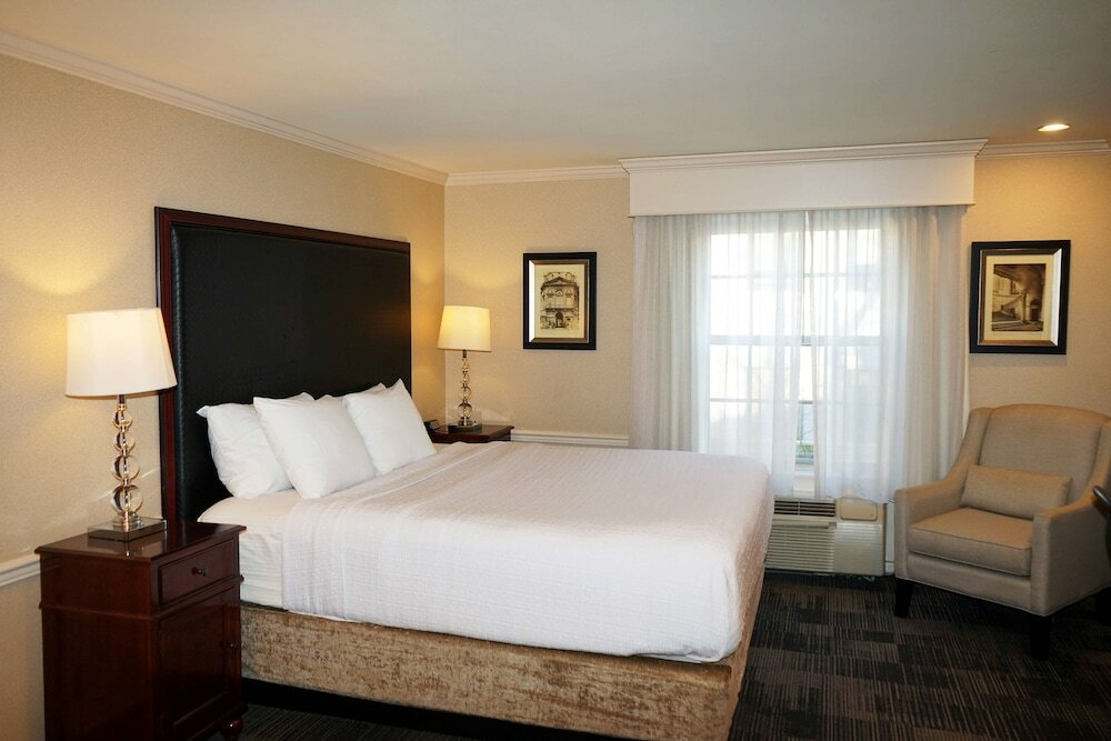 Фото Wingate by Wyndham Bellingham Heritage Inn