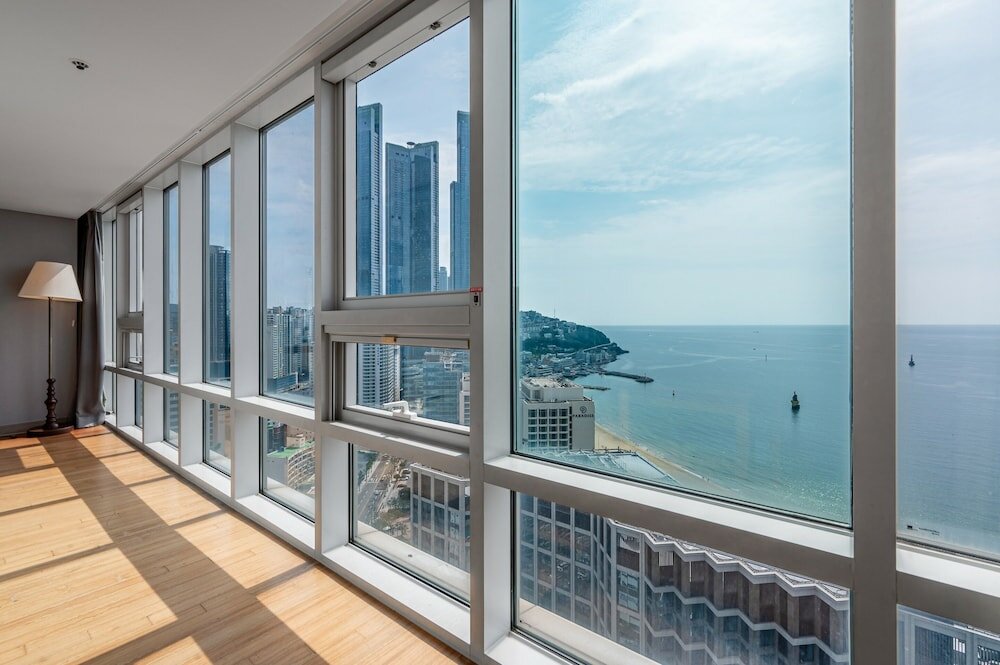 Фото Haeundae Seacloud Hotel Residence