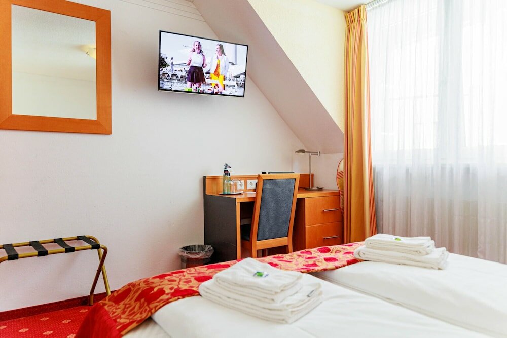 Фото Bodensee-Hotel Kreuz
