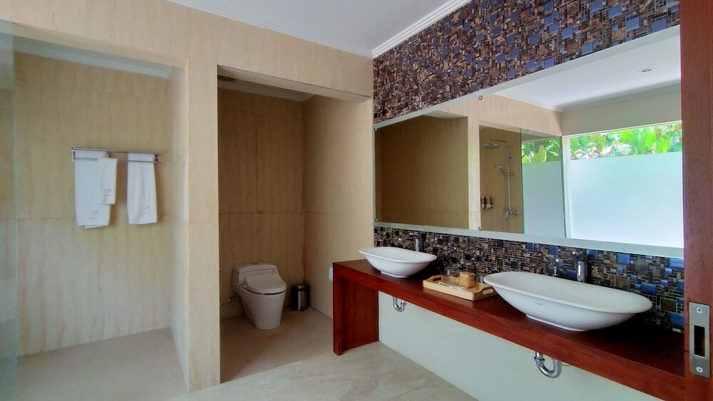 Фото The Grand Villandra Resort