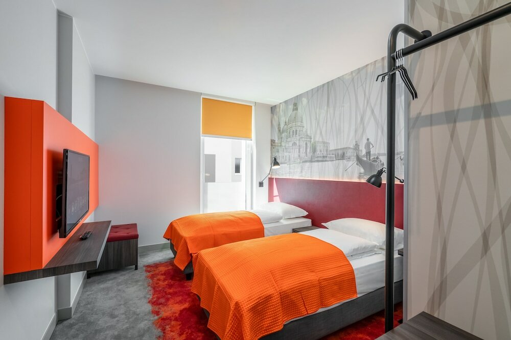 Фото Campanile Duisburg City