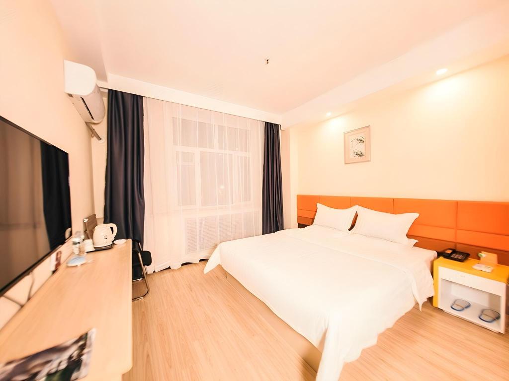 Фото 7 Days Inn Harbin Railway Station Zhanqian Square Branch