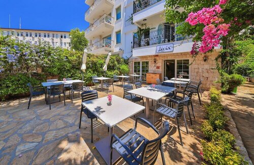 Гостиница Livia Hotel в Каше