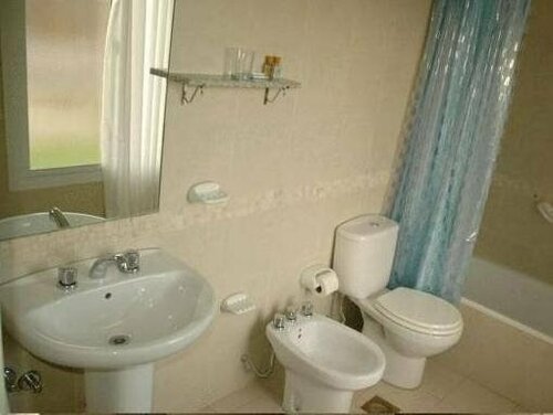 Гостиница Hotel Posada Terrazas con pileta climatizada в Провинции Сан-Луис