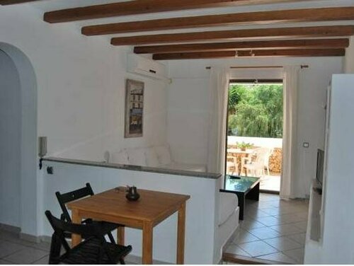 Гостиница Acora Ibiza в Эс-Канаре